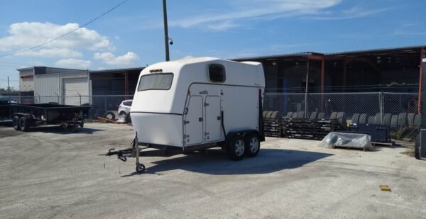 Horse Hauling Tandem Axle Trailer (Used) - Image 2