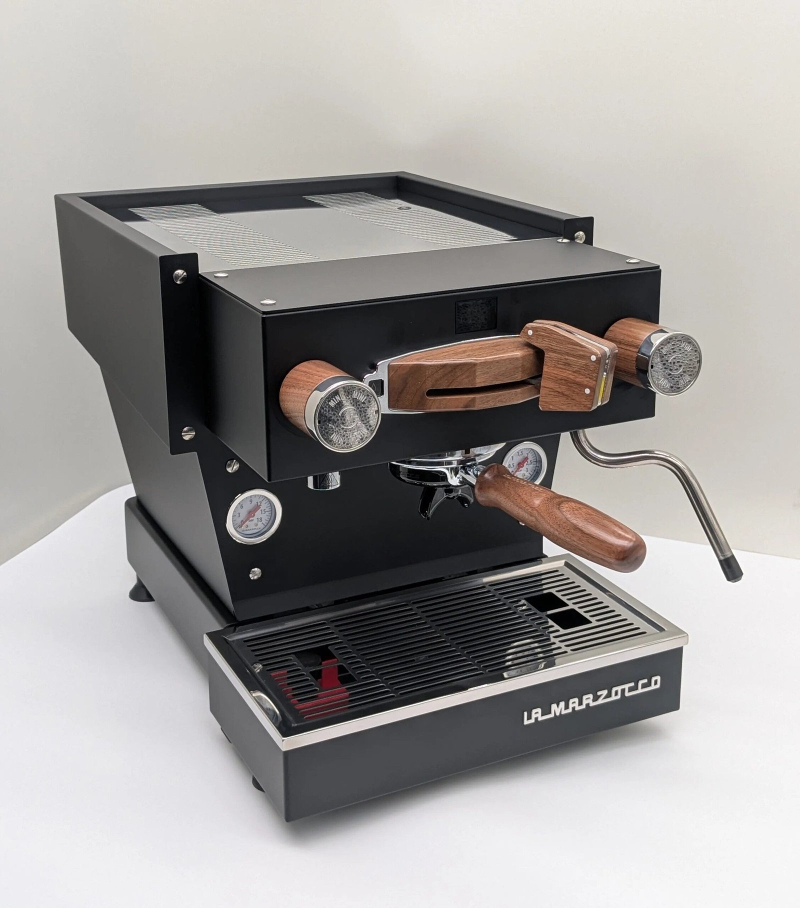 La Marzocco Linea Mini Espresso Machine – White / Walnut Accents - Image 2