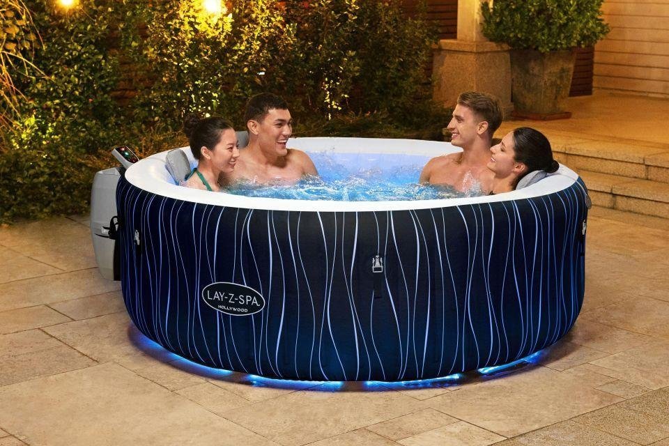 Bestway SaluSpa Toronto 5-7 Person Energy-Efficient AirJet Hot Tub - Image 3