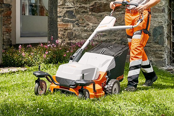 STIHL Sthil RMA 765 V Cordless Lawn Mower - Image 4