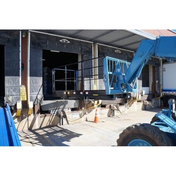 Forklift | Work Platform | 4’x 9’8” | Blue Diamond Attachments - Image 2