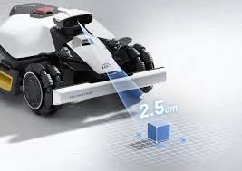MAMMOTION LUBA mini 2 AWD Robot Lawn Mower 1500 - Image 4